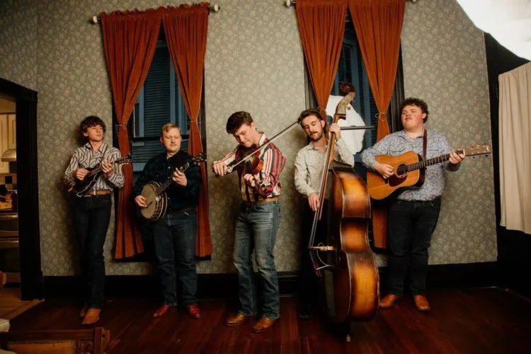 Pennyroyal Brings the Bluegrass With Carson Peters & Iron Mountain